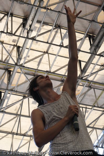 3OH!3 | Warped Tour 2009 | Cleveland, OH | Tower City Amphitheater | 07.09.09