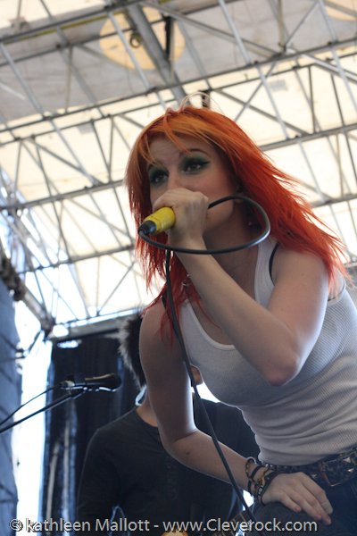 Paramore | Warped Tour 2009 | Cleveland, OH | Tower City Amphitheater | 07.09.09