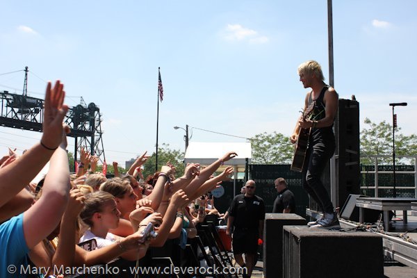 Stereo Skyline | Bamboozle Roadshow 2010 | Cleveland, OH | Tower City Amphitheater | 0618.10