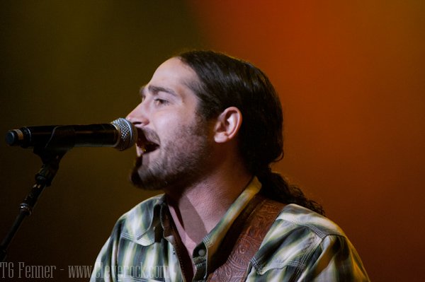 Josh Thompson | Akron, OH | Akron Civic Theatre | 05.06.11
