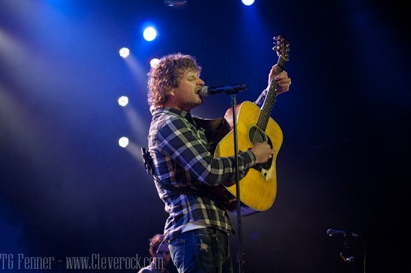 Dierks Bentley | Akron, OH | Akron Civic Theatre | 05.06.11