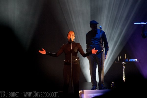SADE | Pittsburgh, PA | Consol Energy Center | 06.18.11