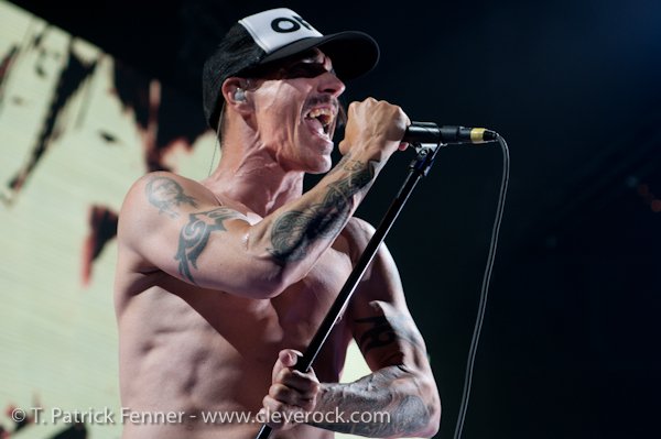 Red Hot Chili Peppers | Cleveland, OH | Quicken Loans Arena | 06.02.12