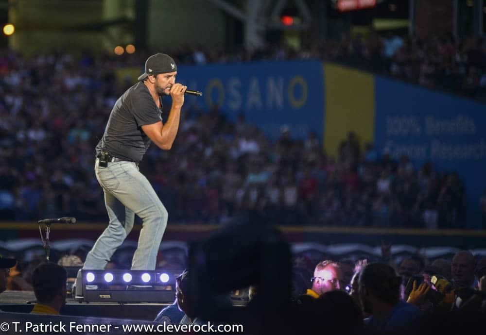 Luke Bryan | Cleveland, OH | Progressive Field | 07.15.17