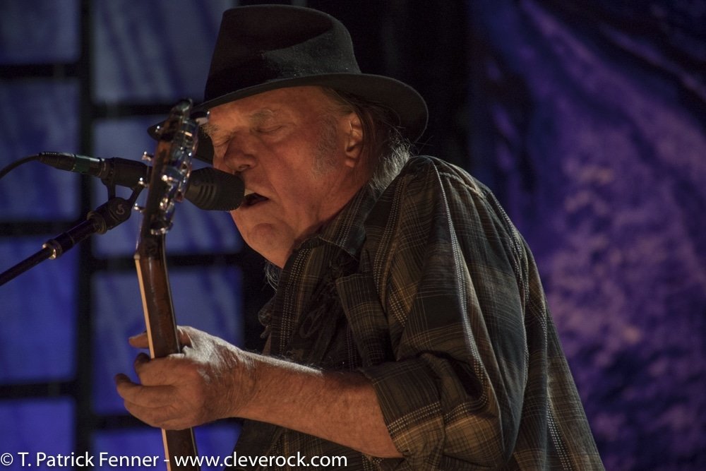 Neil Young | Farm Aid 2017 | Burgettstown, PA | KeyBank Pavilion | 09.16.17