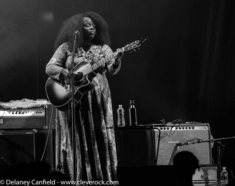 Yola |  Cleveland, OH | Jacobs Pavilion at Nautica | 09.06.19