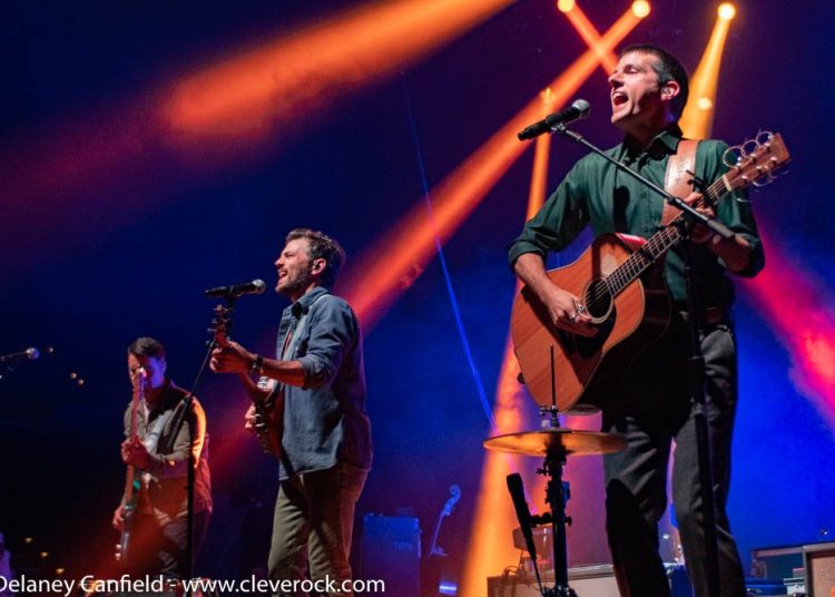avett
