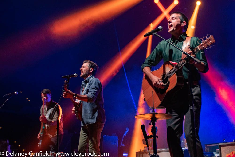 avett