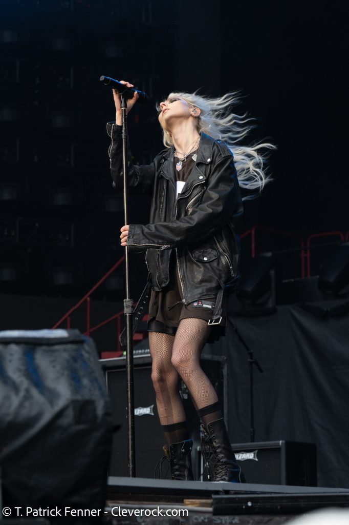 Pretty Concert The Pretty Reckless concert photos | Huntington Bank Field | Cleveland ...